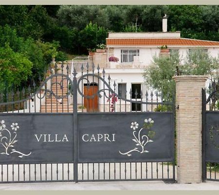 Villa Capri Фонді Екстер'єр фото